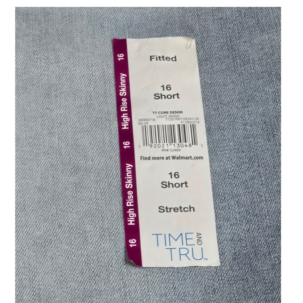 Time and Tru Womens High Rise Skinny Jeans Light Wash Stretch Denim 16 Short - Picture 4 of 7